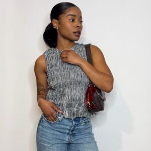 Black and White Houndstooth Sleeveless Top